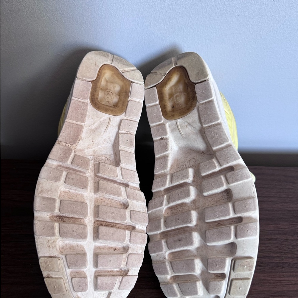 Yellow Air Max Zero Sneakers - Picture 4 of 5